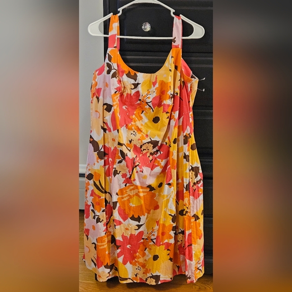 madison leigh Dresses & Skirts - 14W cotton sundress, Sleevelss. Madison Leigh. Bright Orange Floral. Cottagecore